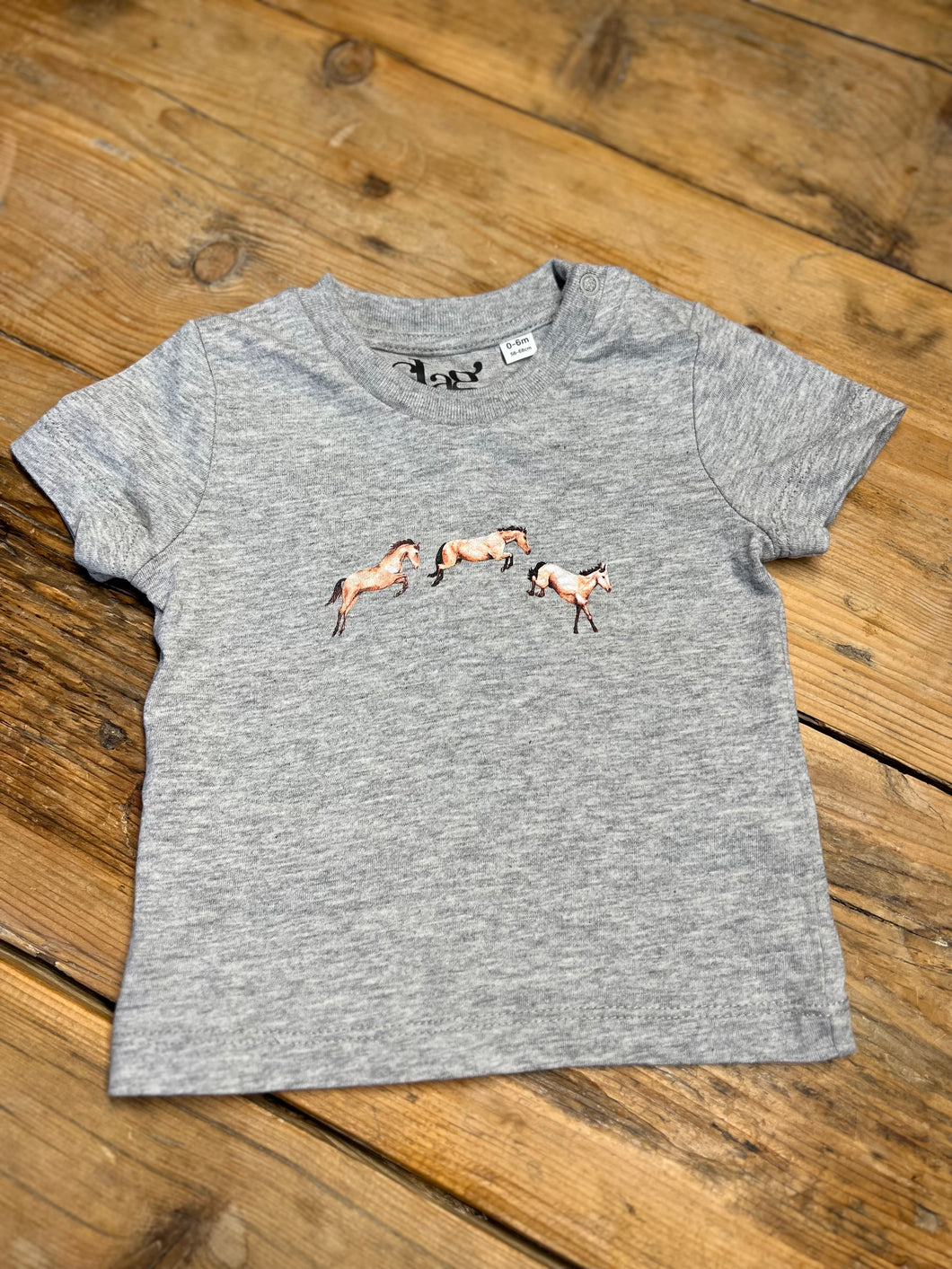 Jumping pony short sleeved t-shirt